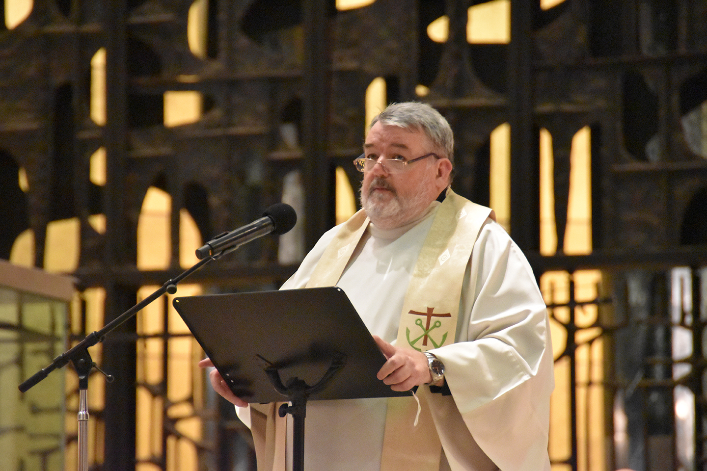 The Oratory welcomes a new rector, Father Michael DeLaney, CSC - Saint ...