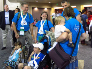 Des membres de la grande famille Marie-Jeunesse participent à la Rencontre mondiale des familles à Philadelphie. Photo : N. Dumas