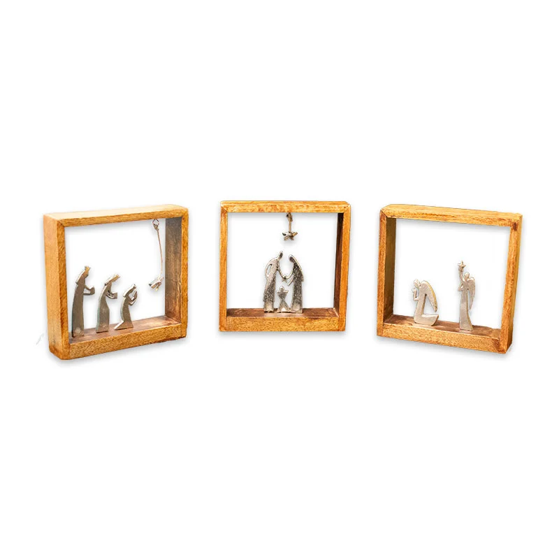 Divine night Nativity scene, three pieces in wood and pewter